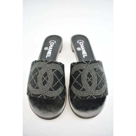 Chanel 20P Black Grey Pearl Embroidery Bead CC Logo Slide Sandal Mule Flat 42 - Picture 6 of 9